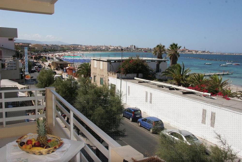 Residence Buganvillea 38/46