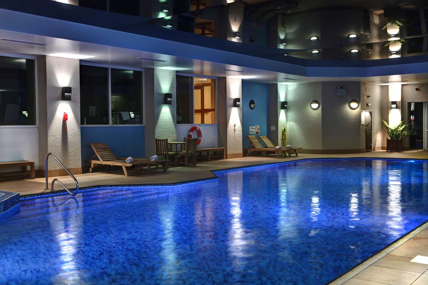 Windmill Village Hotel, Golf Club Spa, BWSC 41/41