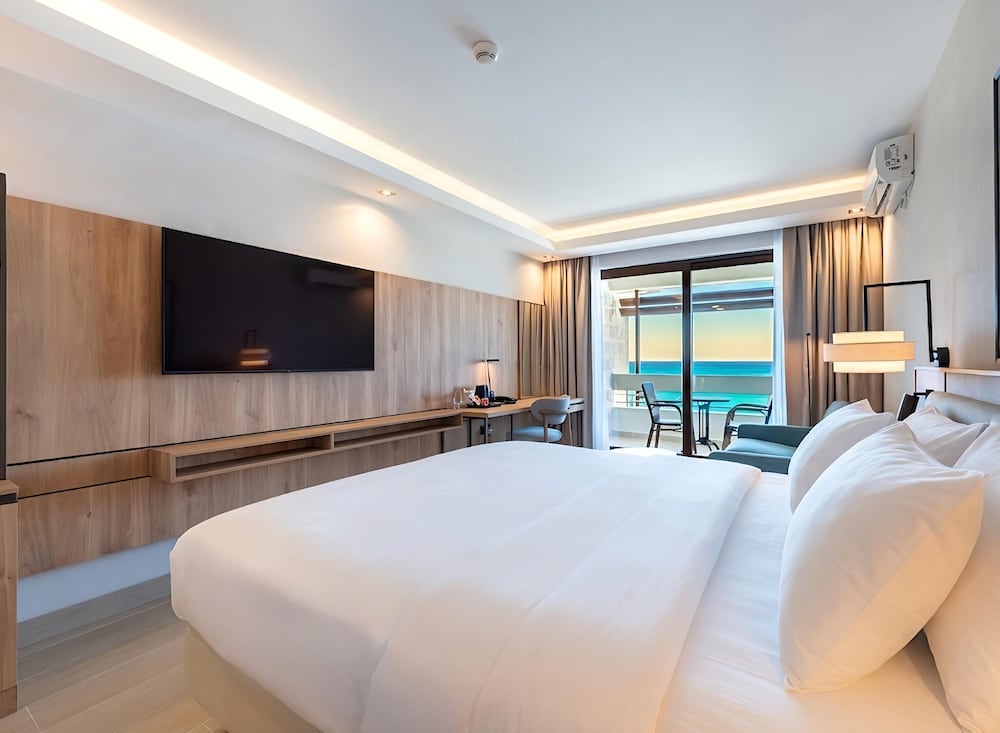 غرفة بريميوم بسريرين منفصلين بإطلالة على البحر، Radisson Resort Ruza Vjetrova 2/5