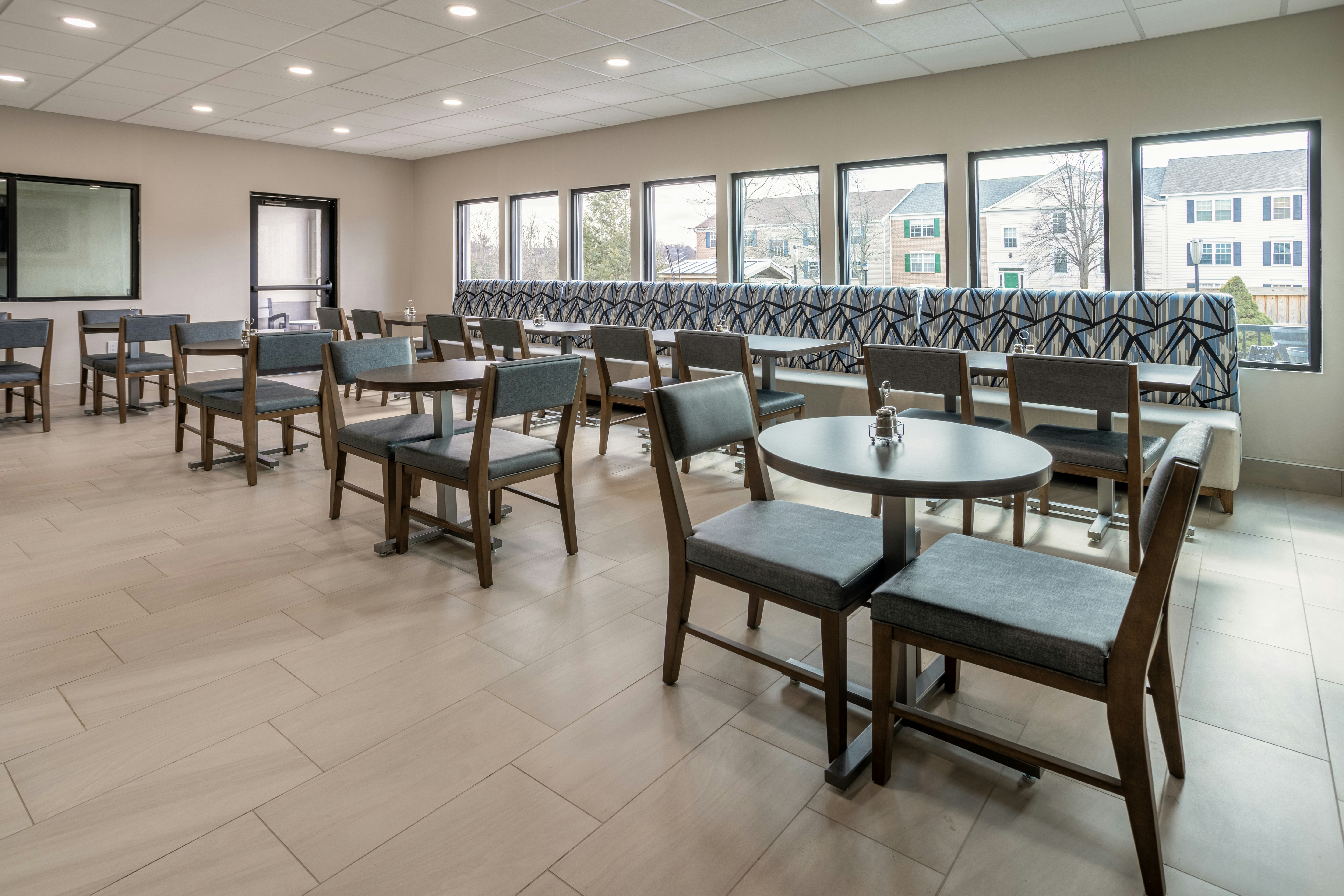 Comfort Suites Leesburg 39/51