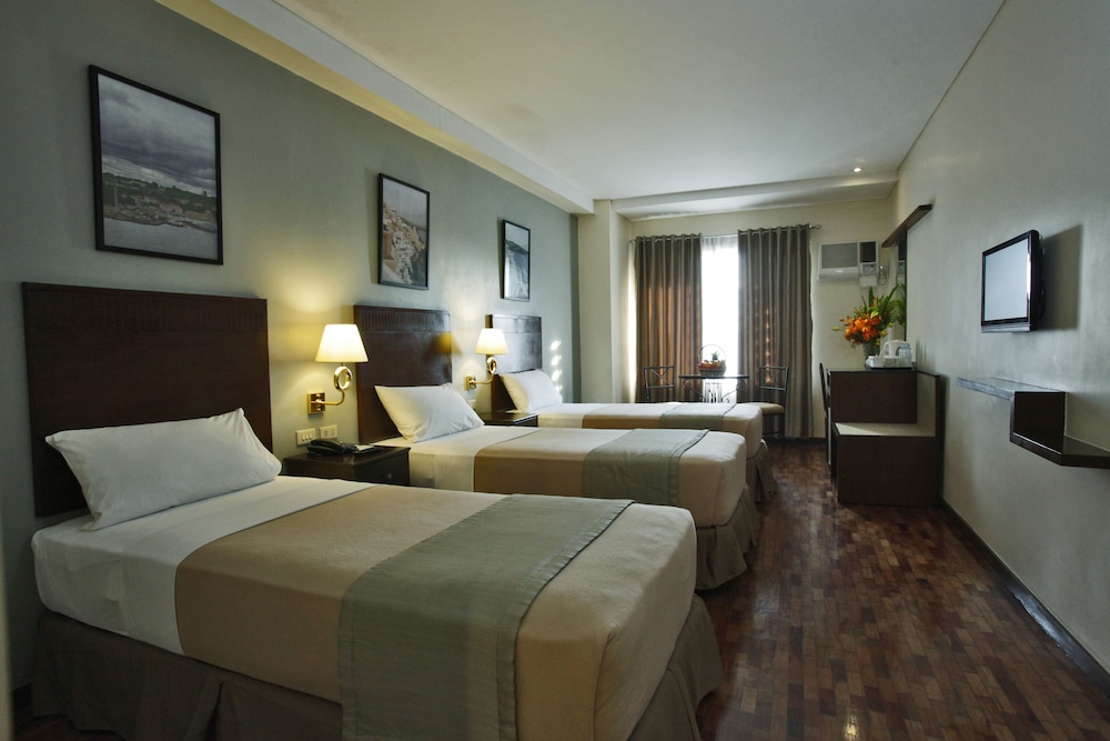 Fersal Hotel Kalayaan 27/63