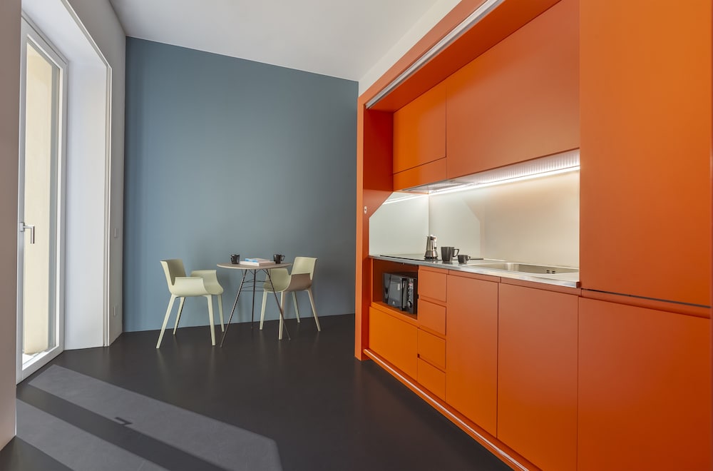 Five Place Design Suite & Apartments 58/58