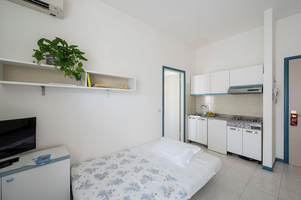 Aparthotel Pineda 15/55
