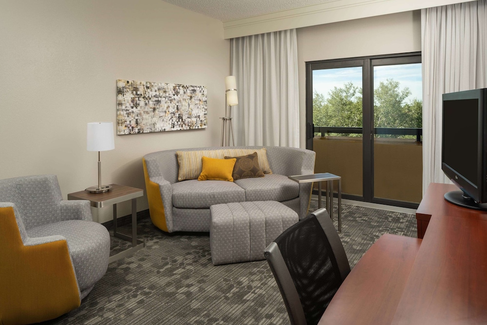 Sonesta Select Miami Lakes 20/42