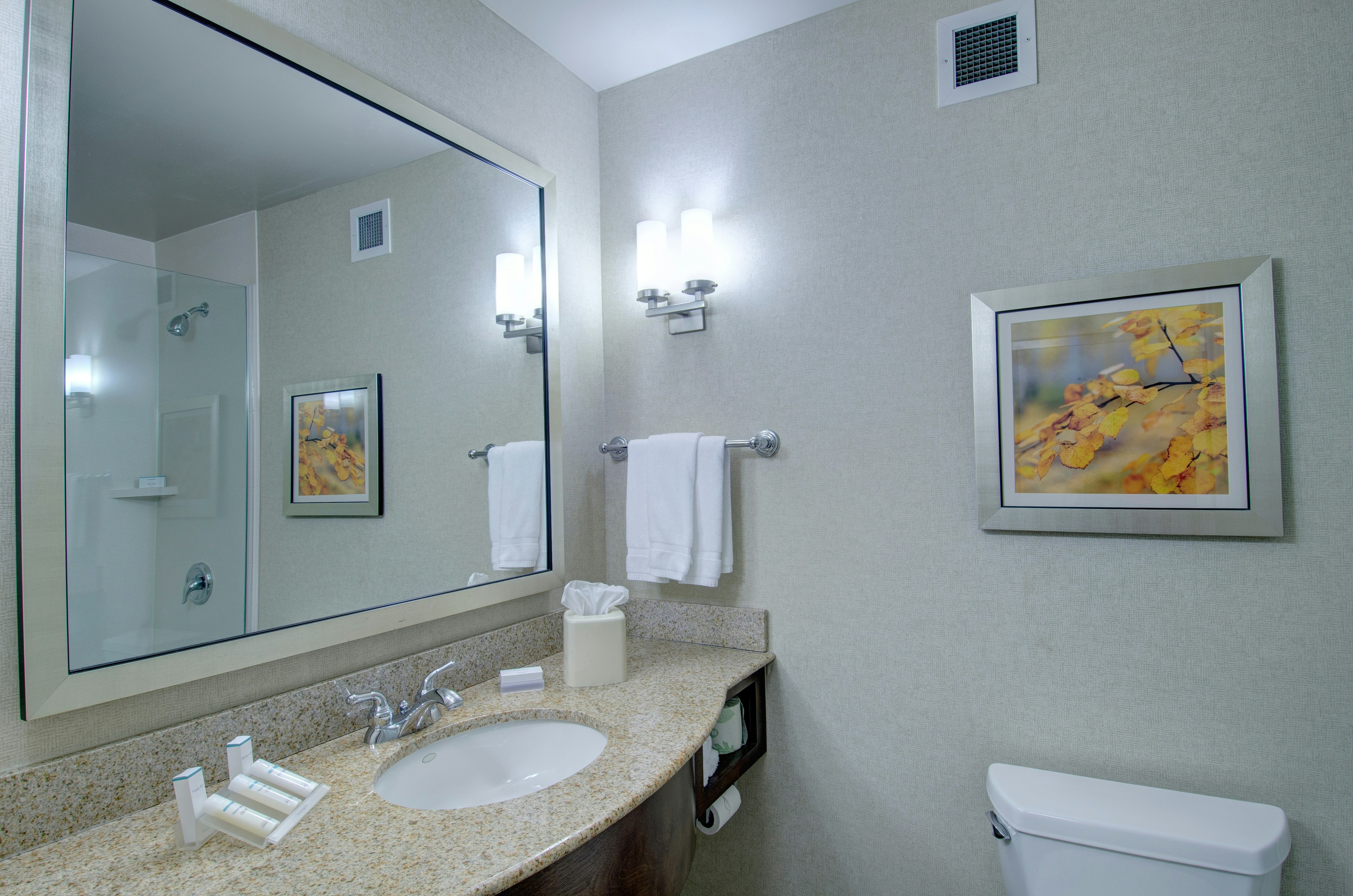 Hilton Garden Inn Norwalk 70/71