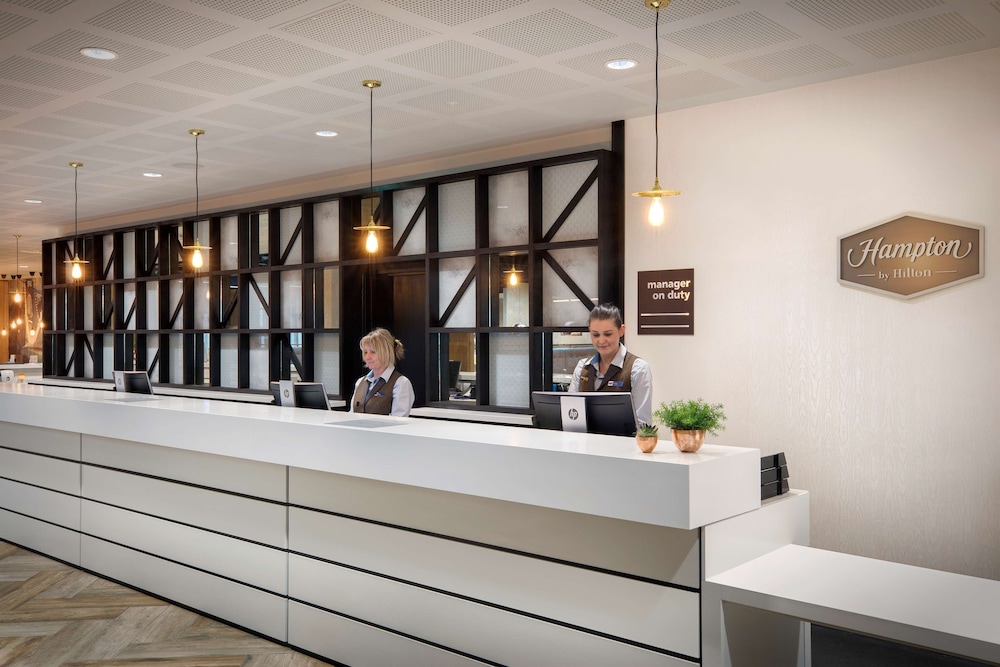 Hampton By Hilton Bristol Airport 8/46