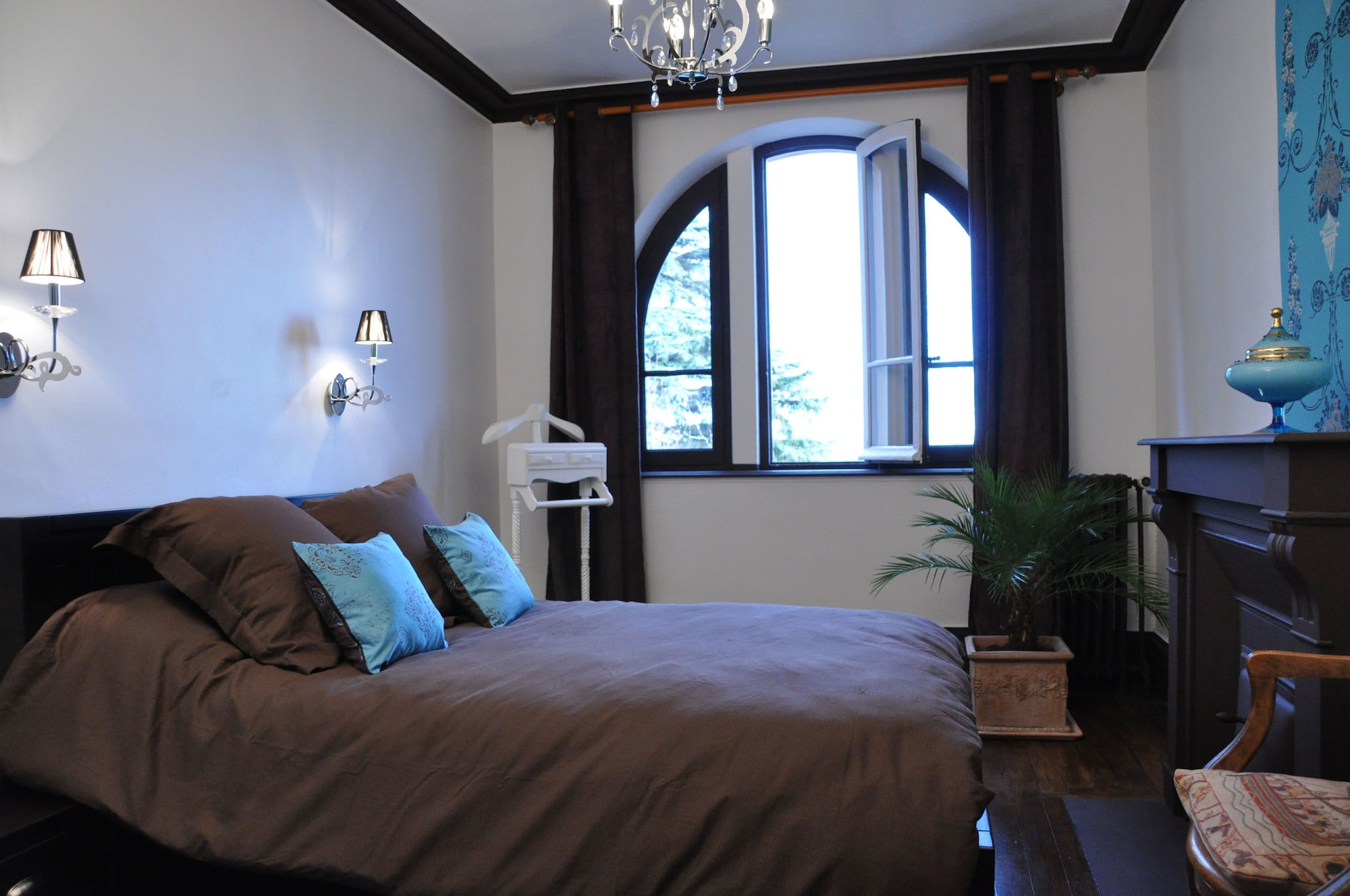 2 BEDROOMS, FAMILY SUITE
