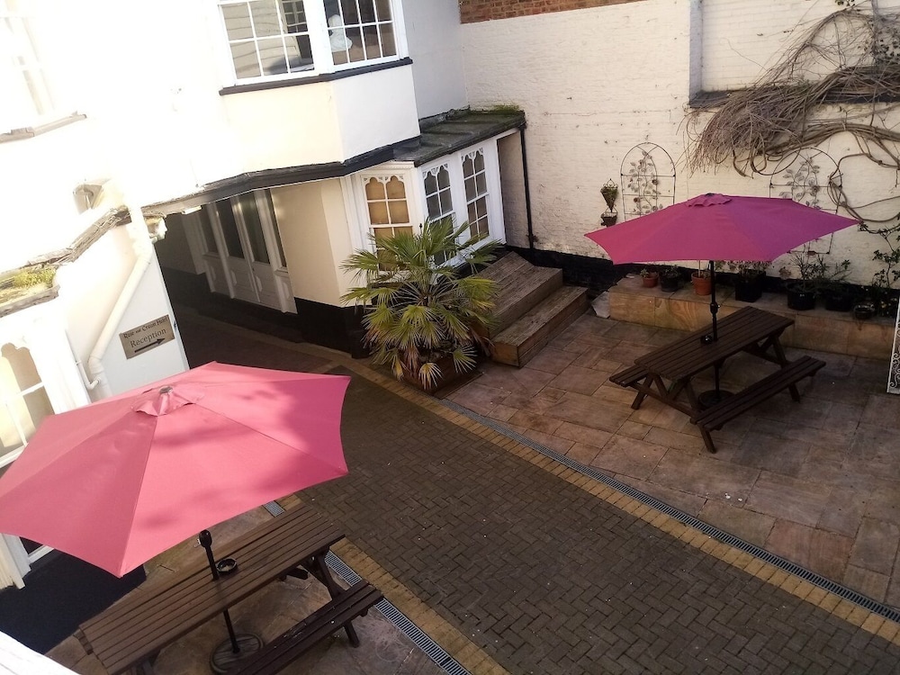 The Rose and Crown Hotel 36/53