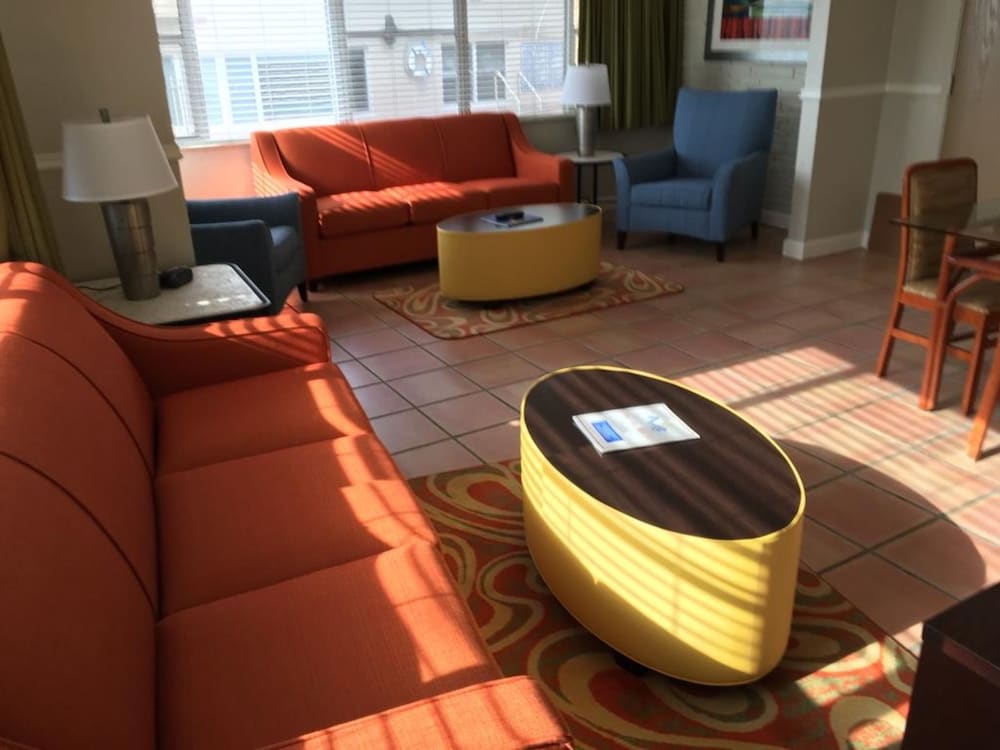 Silver Seas Beach Resort 49/67