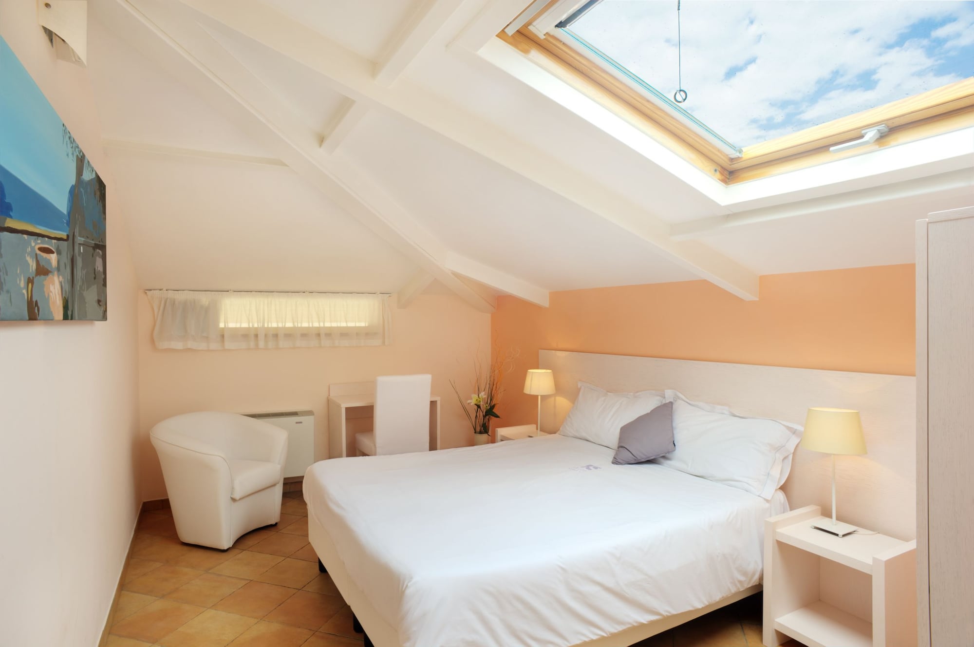 3 BEDROOMS, APARTMENT