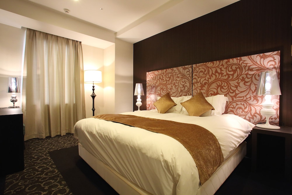 STANDARD, KING BED