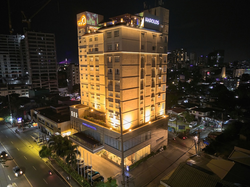 Harolds Hotel Cebu in CEBU