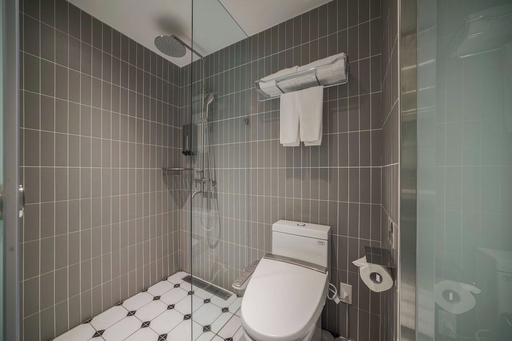 Fun Stay Inn Ximen 46/48
