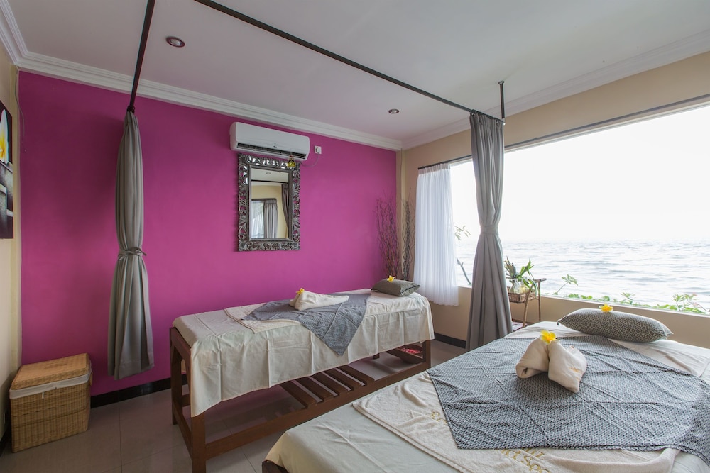 Puri Wirata Dive Resort And Spa 17/46