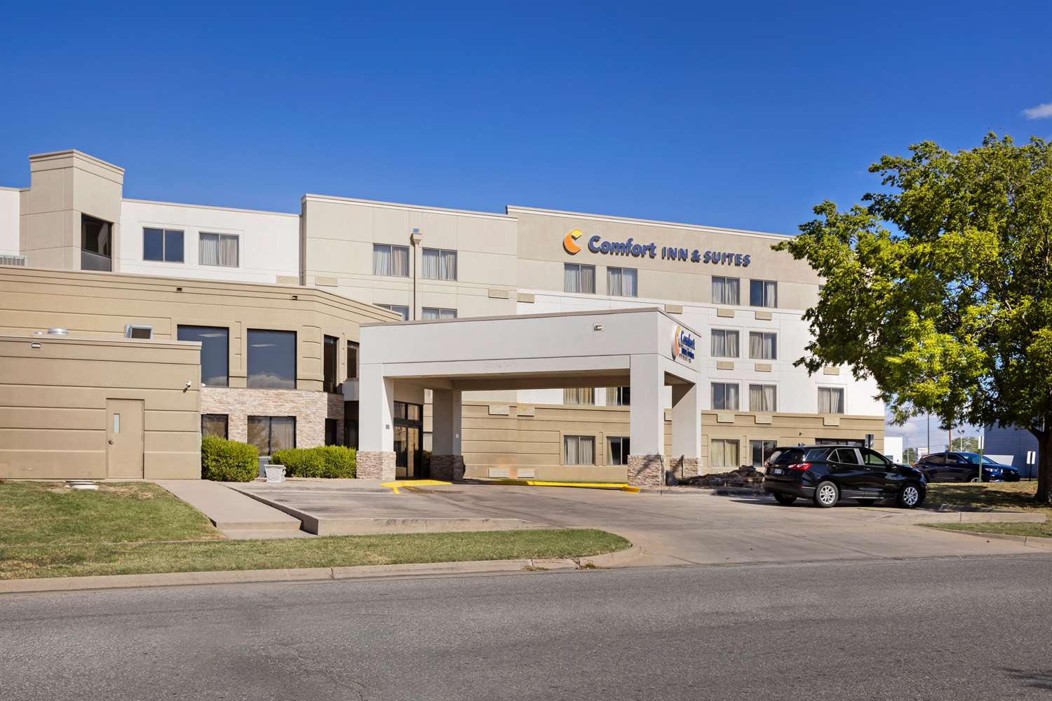 Comfort Inn and Suites Wichita Northeast, KS 26/27