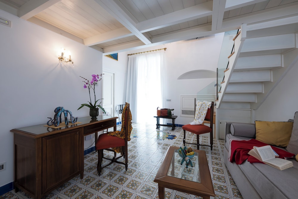 Residenza Luce 37/50