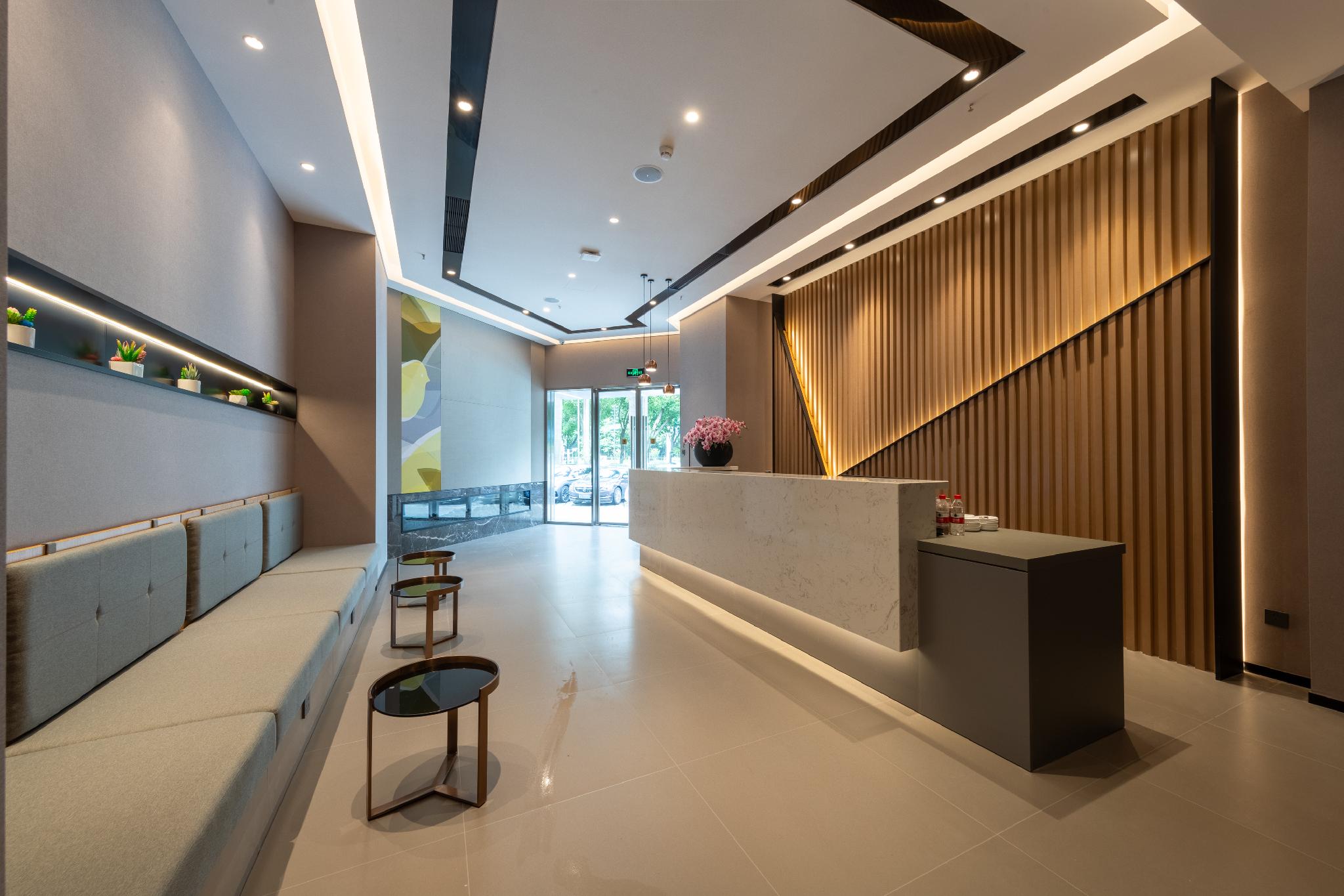 Homeinn Selected Hotel (Shenzhen Convention & Exhibition Center Gangxia Subway Station) 8/31