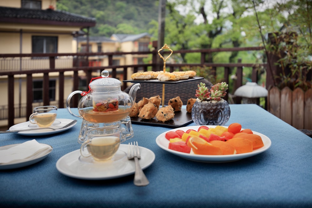 Peach Blossom River Resort 30/50