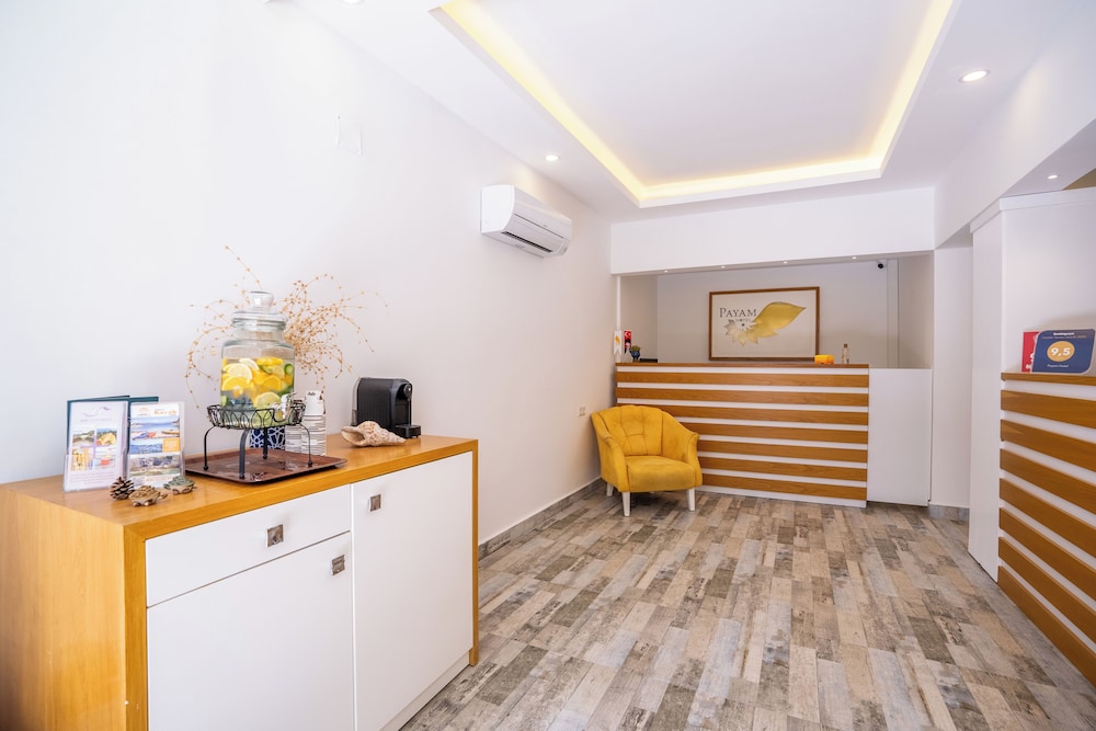 Payam Hotel 6/50