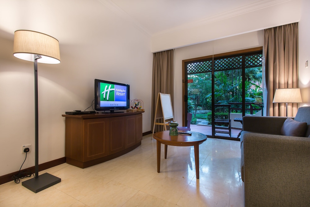 HOLIDAY INN RESORT BATAM 57/80