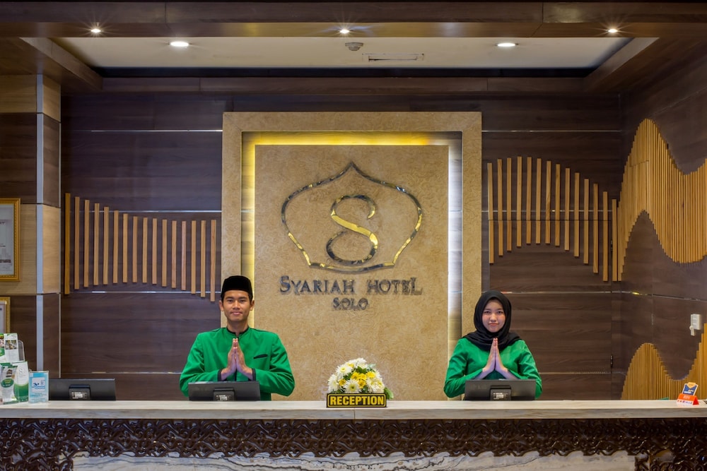 Lobby at Lorin Syariah Hotel Solo, SURAKARTA