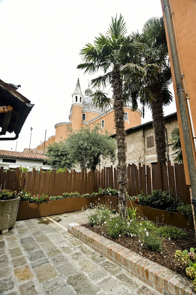 Maison Boutique Al Redentore 34/40