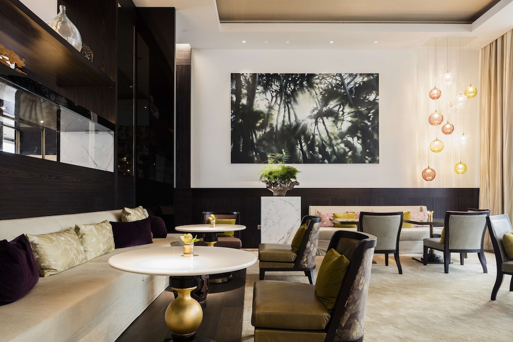 GRAND HYATT HONG KONG 49/69