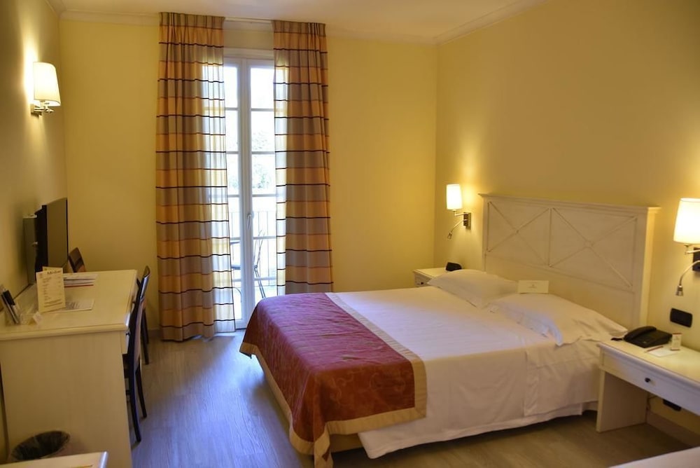 غرفة ديلوكس ثلاثية بثلاثة أسرّة، Villa Cappugi 6/8