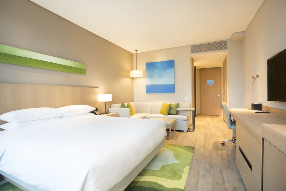 Hyatt Place Sanya City Center 24/62