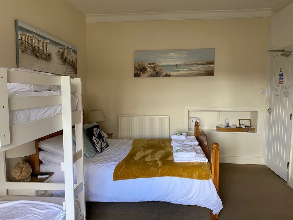 The Red Lion 14/56