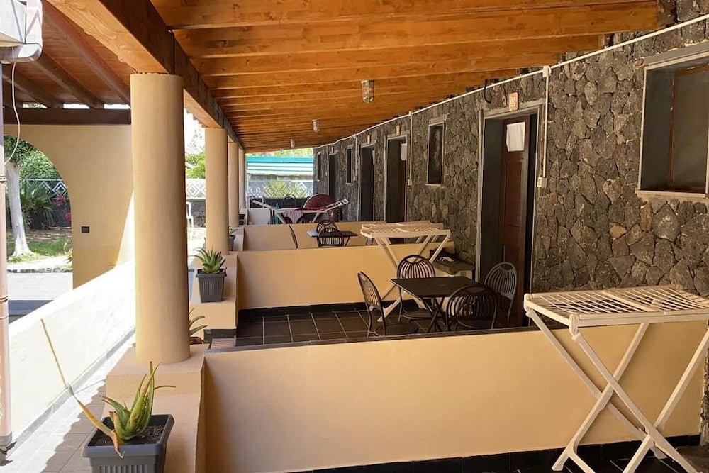 Al Togo Hotel 6/50
