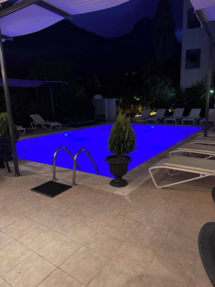 Grand Sem Hotel 35/58