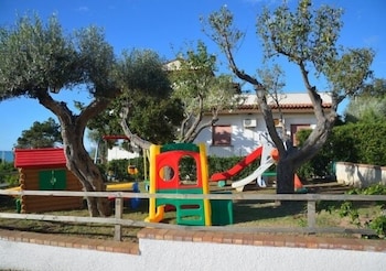 CRISTINA HOTEL 36/50