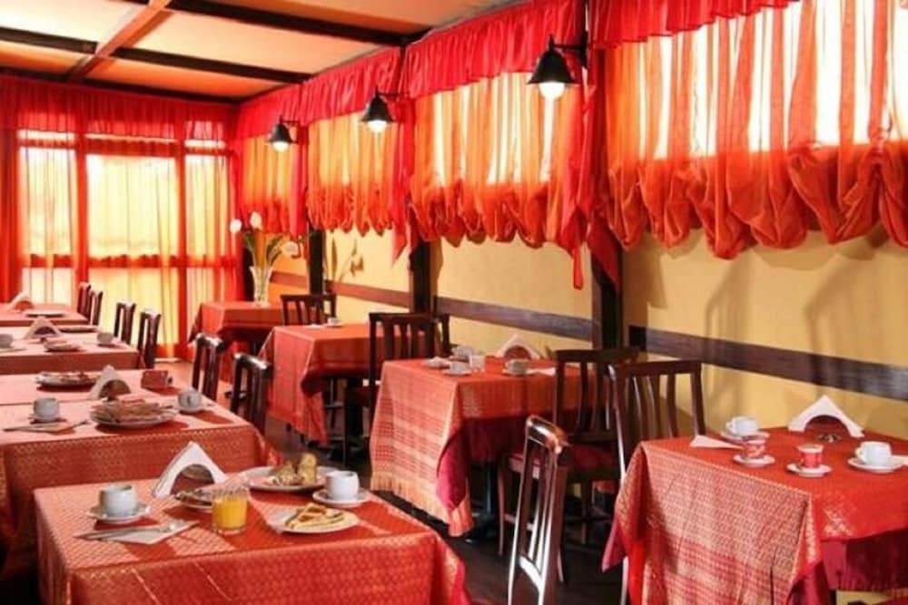 Cassia Hotel 26/34