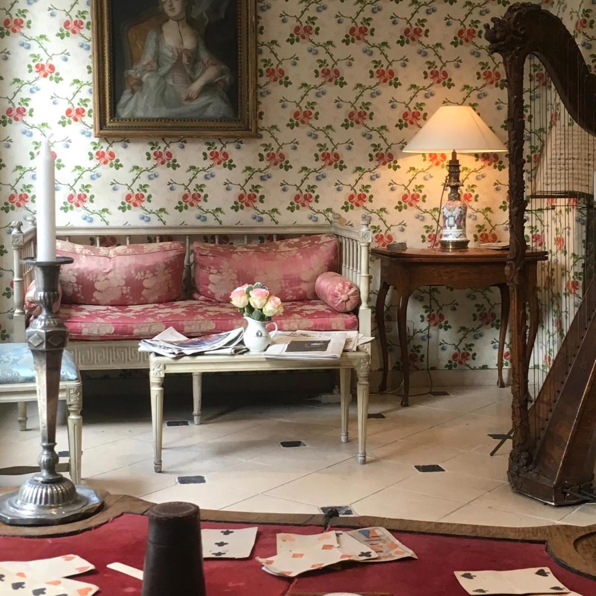 HOTEL CARON DE BEAUMARCHAIS 20/23