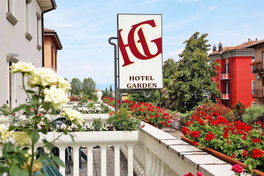 Hotel Garden 66/71