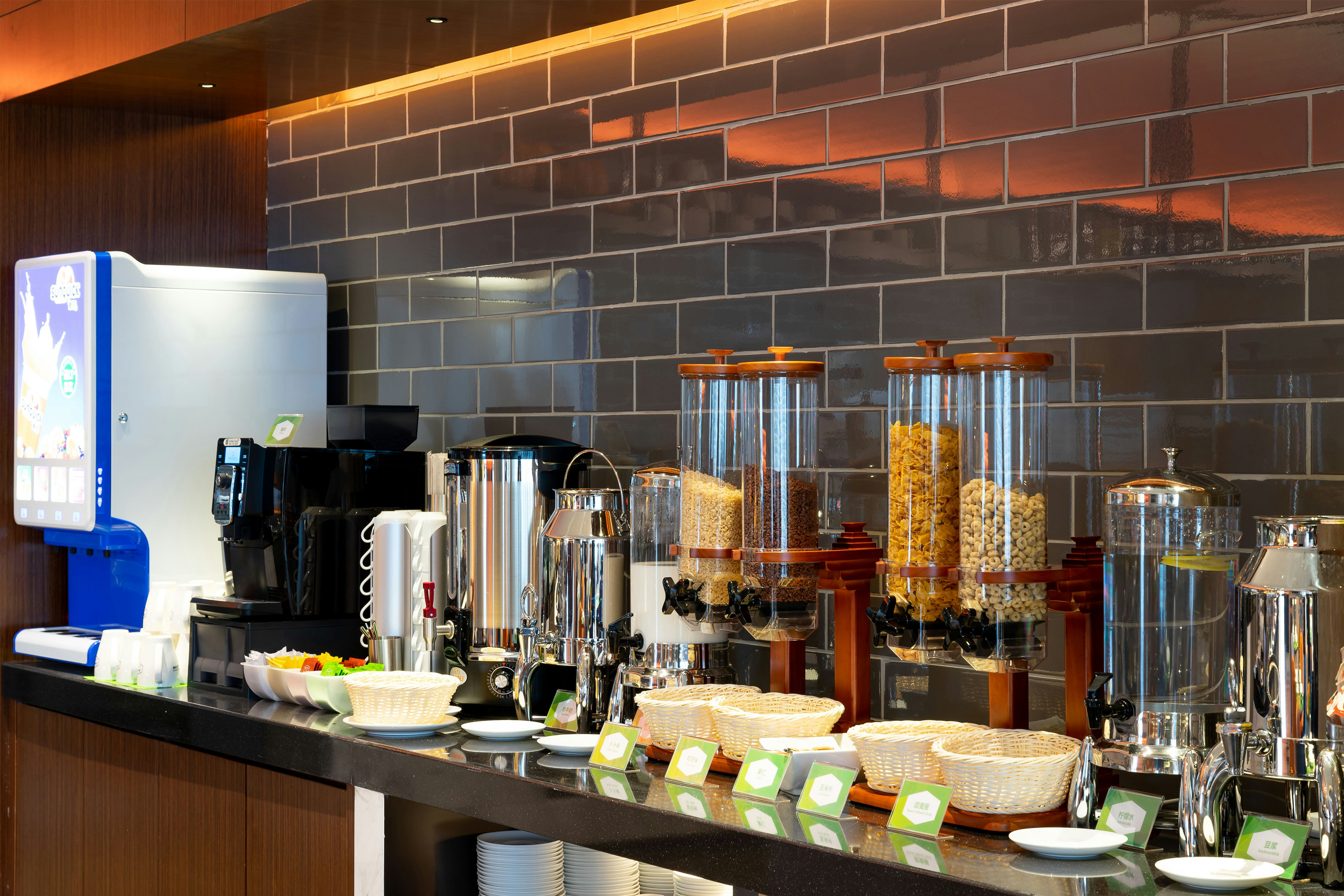 Hampton by Hilton Guangzhou Jinshazhou photo3