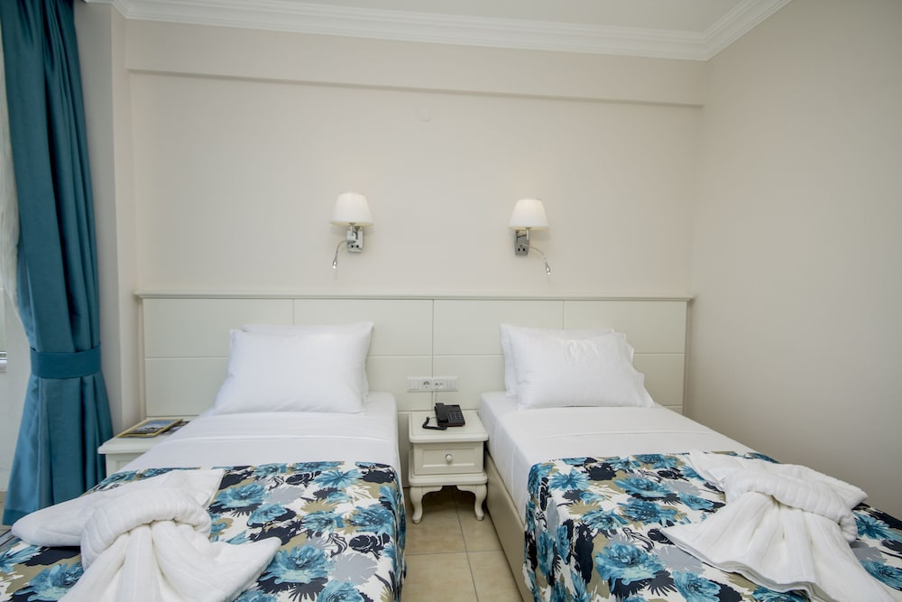 SOVALYE HOTEL 17/62