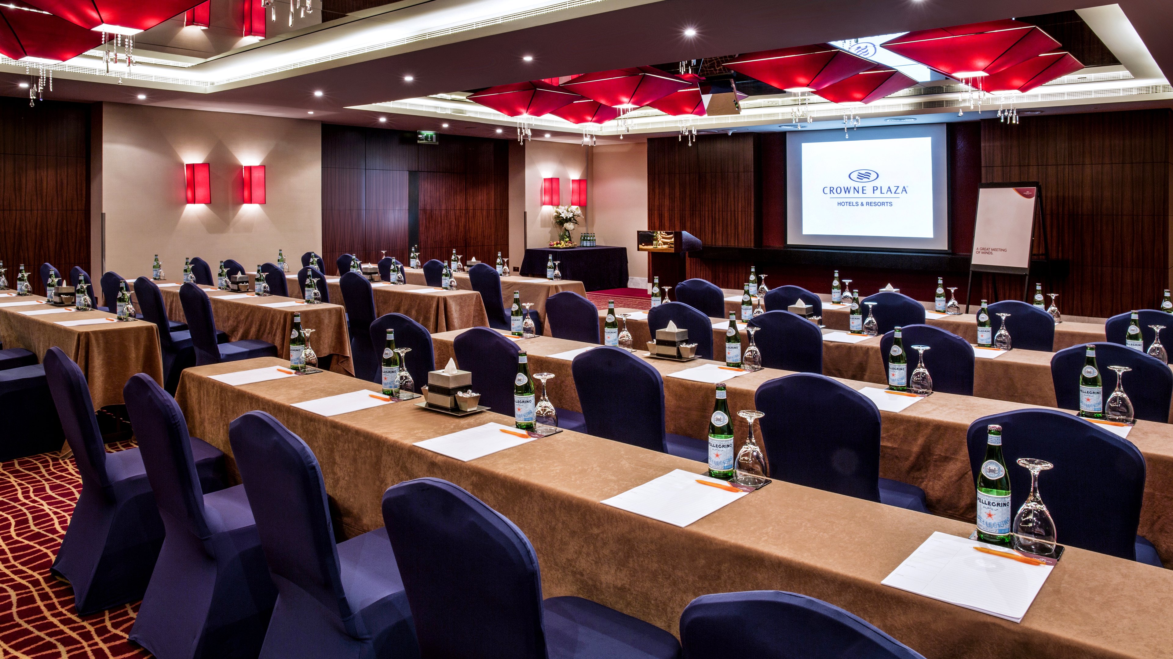 Crowne Plaza Dubai - Deira 65/77