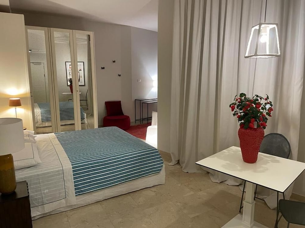 Cala La Luna Resort 10/26