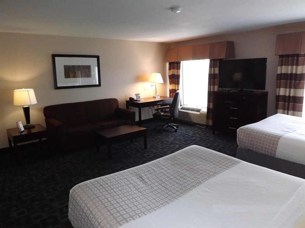 Best Western Plus Kalamazoo Suites 6/25