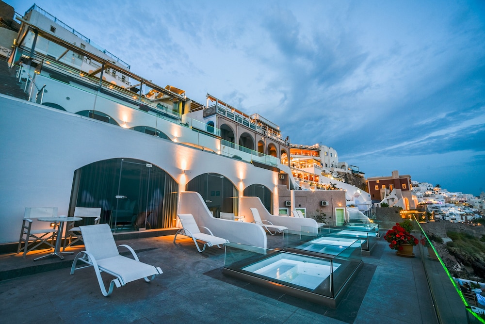 Kratiras View Luxury Suites 3/50