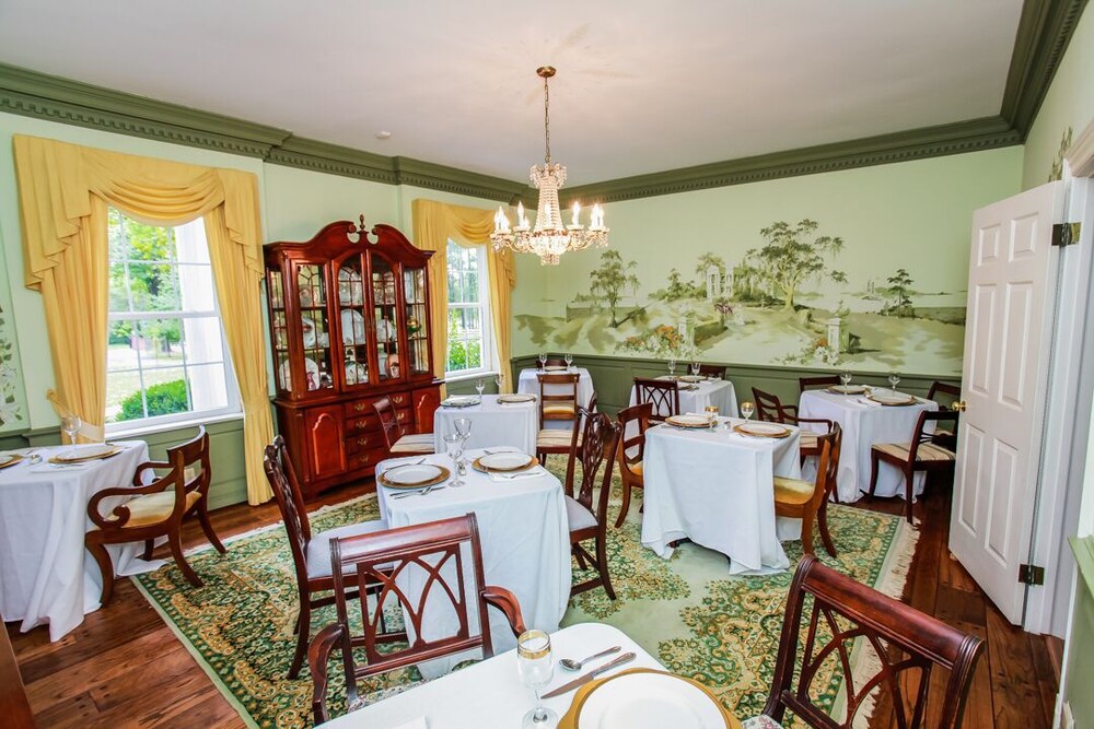 The Virginia Cliffe Inn 35/50