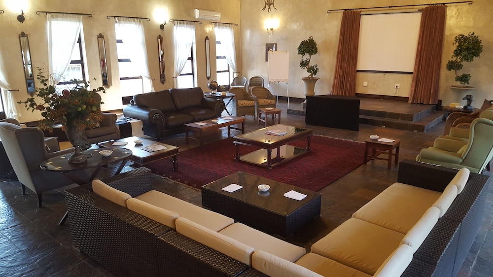 Black Eagle Boutique Hotel And Conferences 23/50