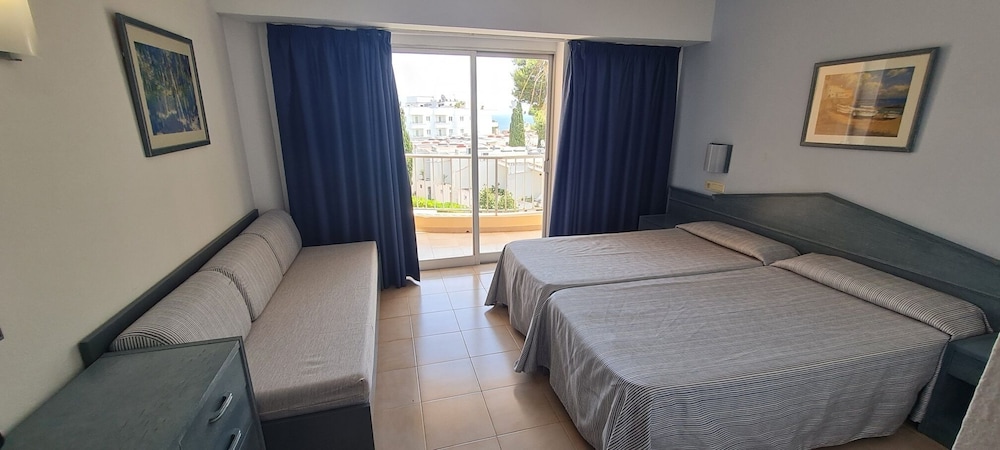 Hotel Alondra 12/50