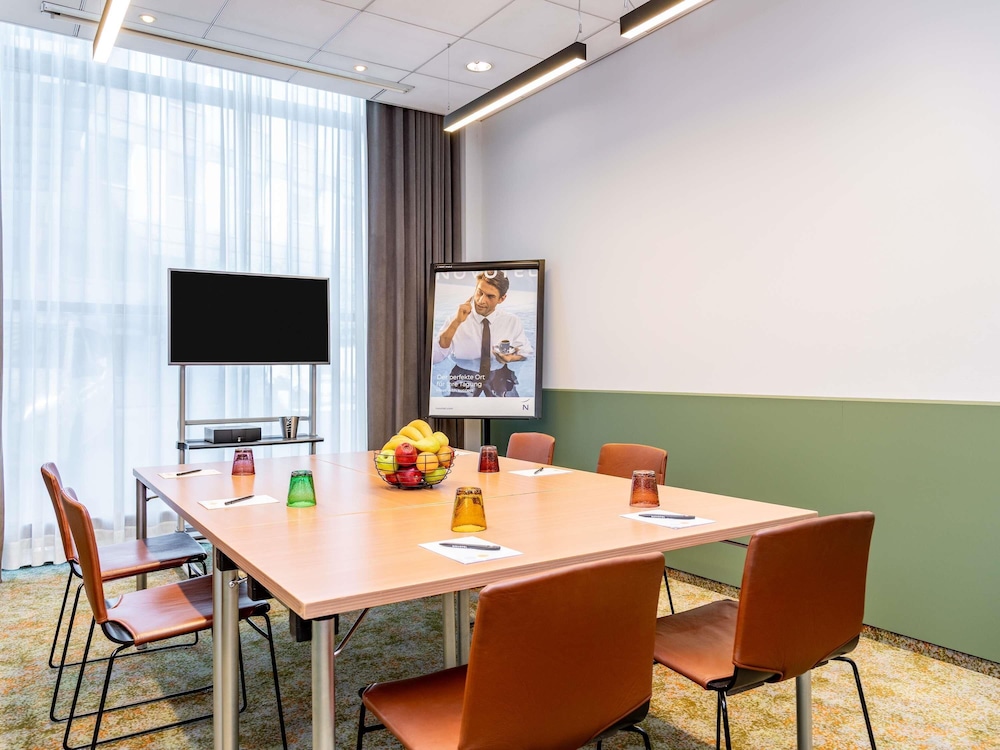 NOVOTEL HAMBURG CITY ALSTER 36/46