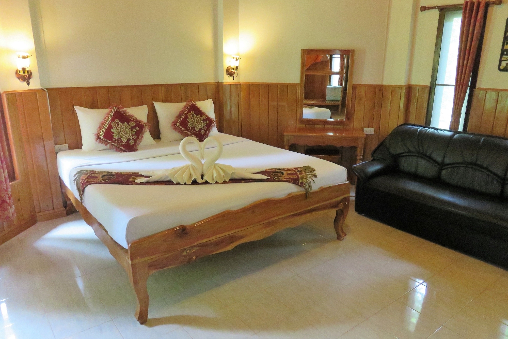 DELUXE, BUNGALOW, KING BED, GARDEN VIEW