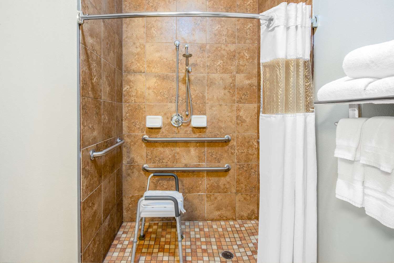La Quinta Inn Suites Glen Rose 55/55
