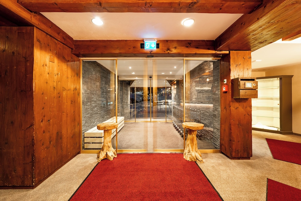 Robinson Club Arosa 28/48