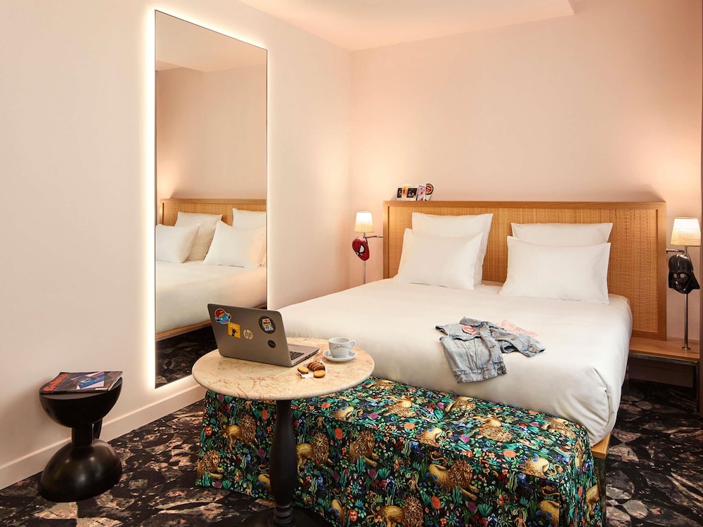 Mama, Medium, Double Bed
